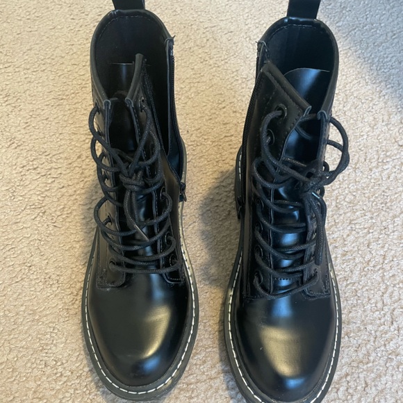 Black combat boots - Picture 4 of 4